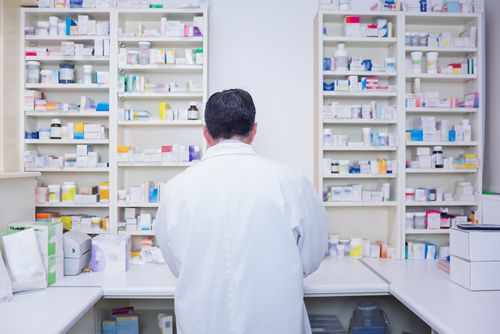 Ddl Concorrenza: verso tetto regionale del 20% a catene farmacie